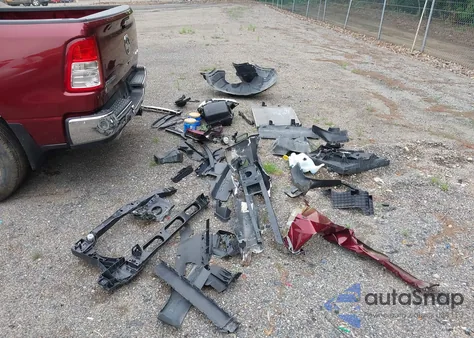 2019 Ram 1500 Big Horn/Lone Star из США, поврежденный, VIN 1C6SRFFT5KN570253